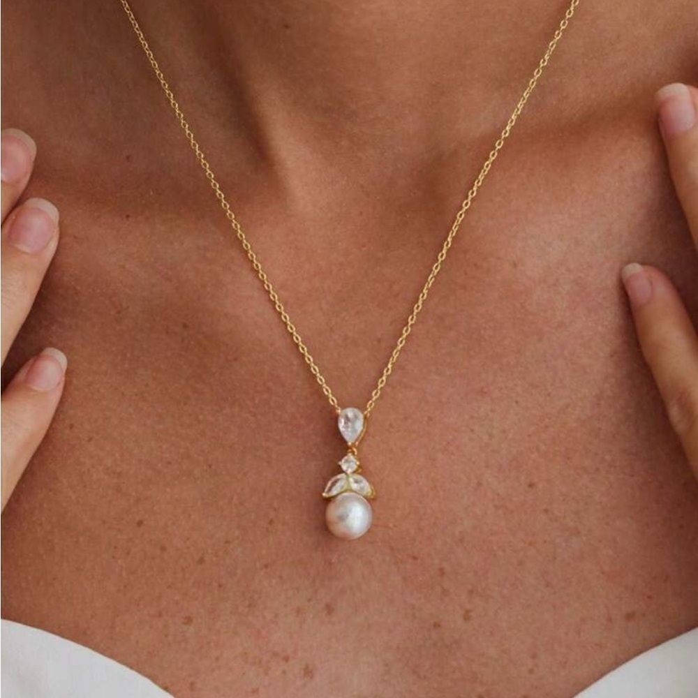 Flower Pearl Necklace #1551